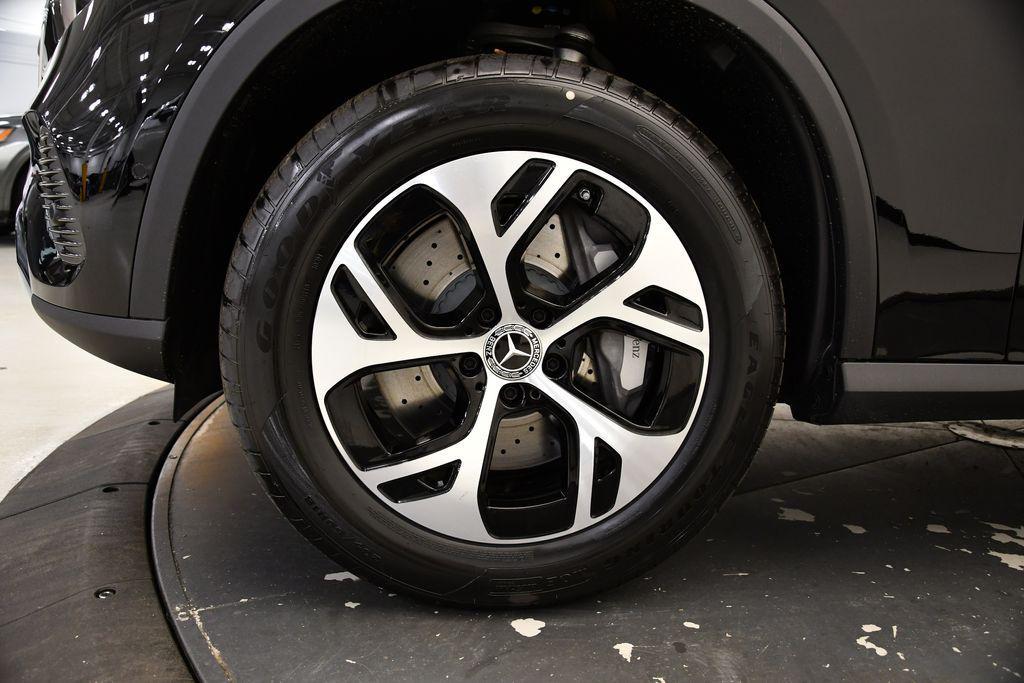 used 2025 Mercedes-Benz GLC 350e car, priced at $55,593