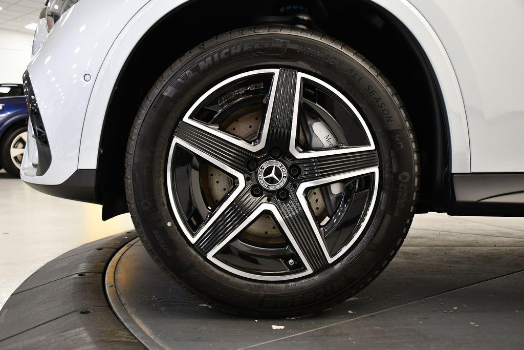 new 2026 Mercedes-Benz GLC 300 car, priced at $66,155