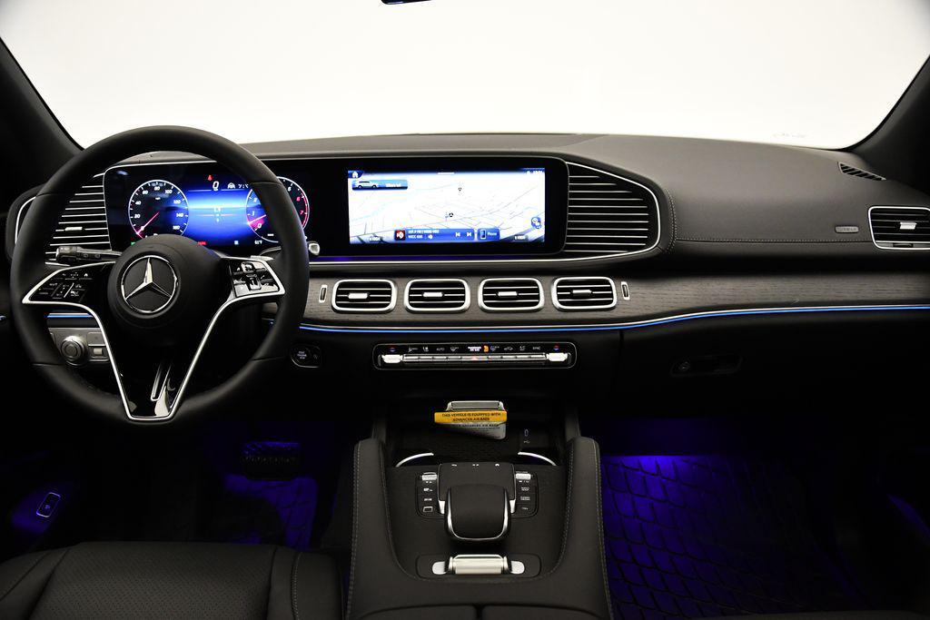 new 2025 Mercedes-Benz GLS 450 car, priced at $91,945