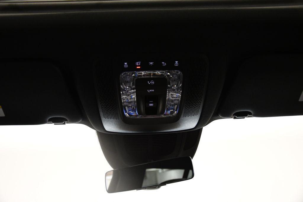 new 2025 Mercedes-Benz GLS 450 car, priced at $91,945