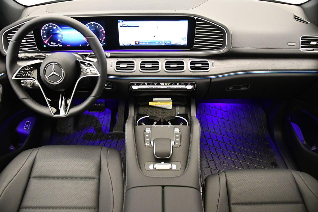 new 2025 Mercedes-Benz GLS 450 car, priced at $91,945