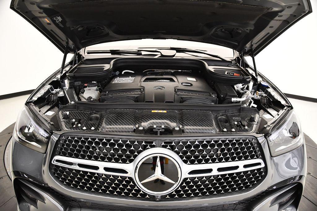 new 2025 Mercedes-Benz GLE 580 car, priced at $96,495
