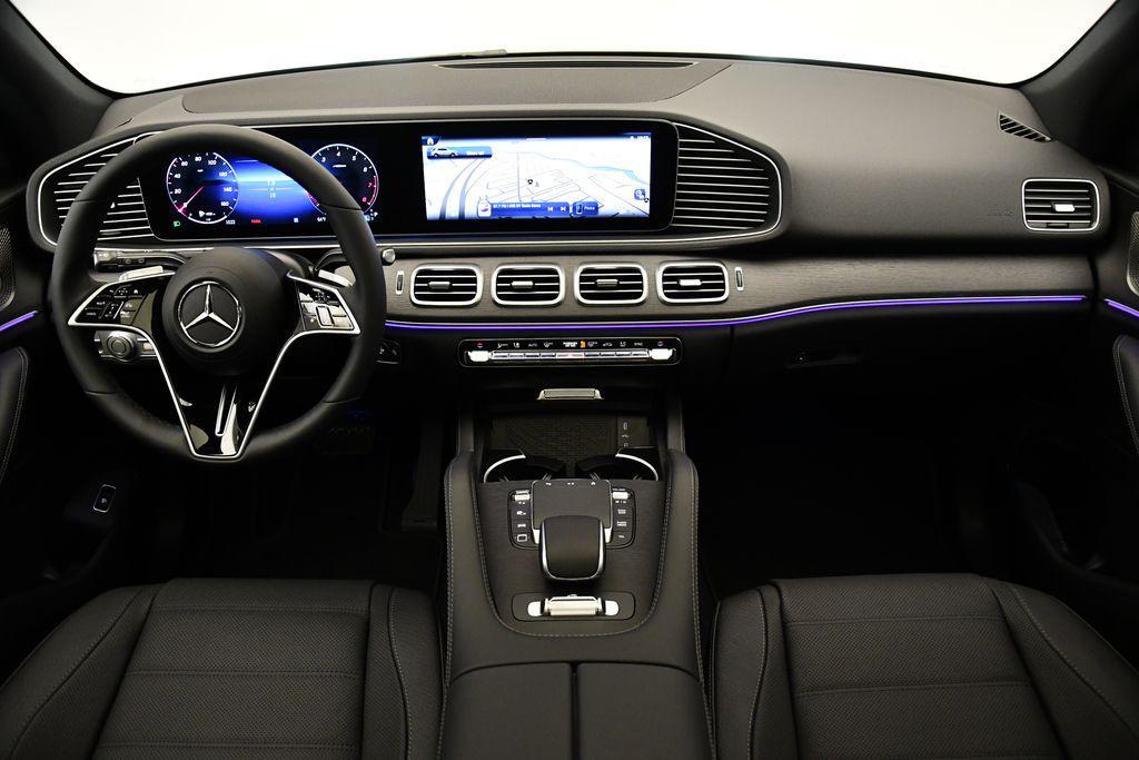 new 2025 Mercedes-Benz GLE 580 car, priced at $96,495