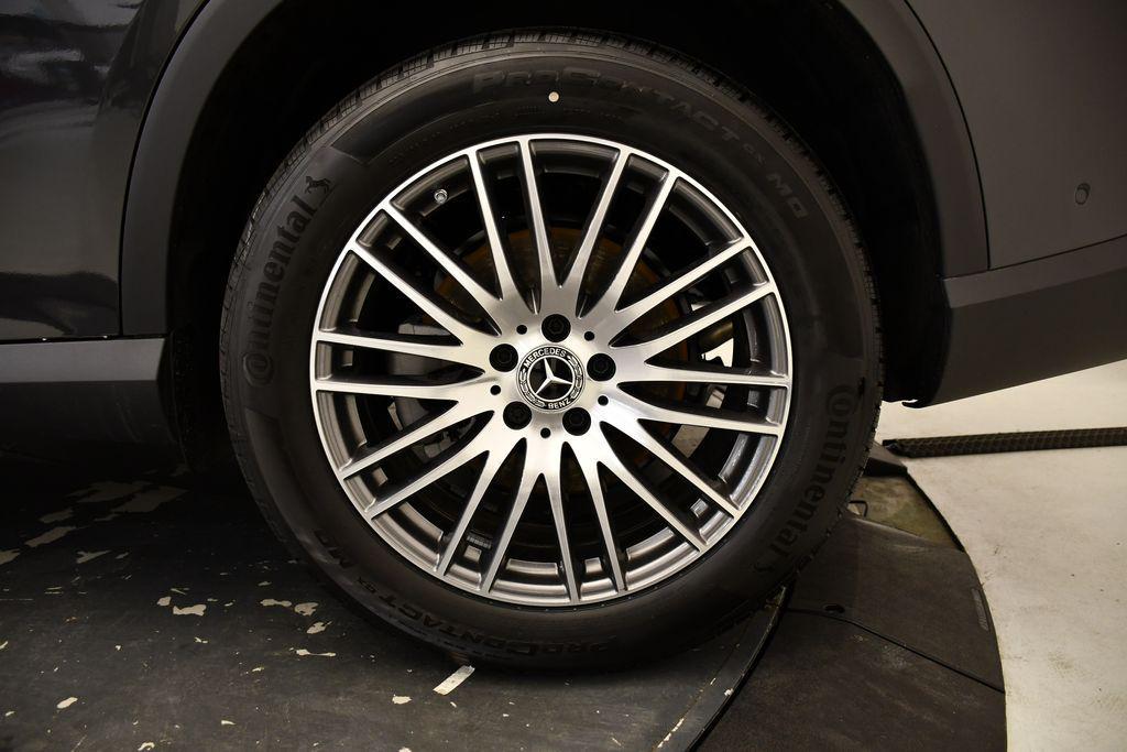 used 2025 Mercedes-Benz GLC 300 car, priced at $56,405