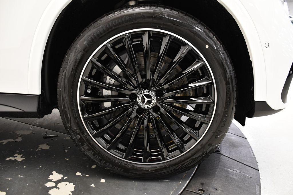 new 2025 Mercedes-Benz GLC 300 car, priced at $67,915