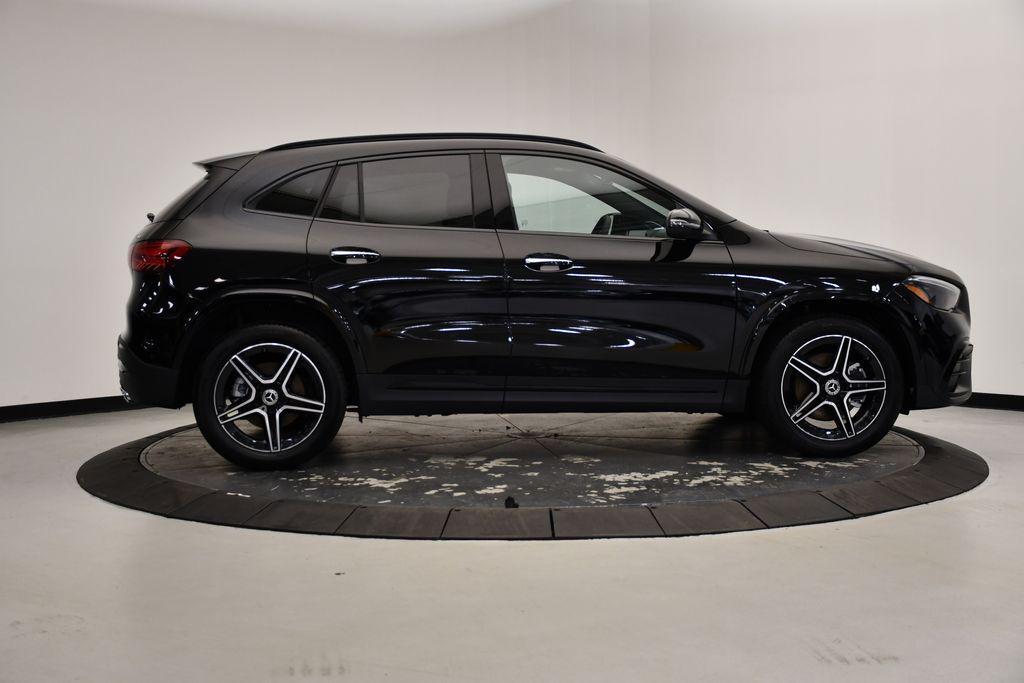 new 2025 Mercedes-Benz GLA 250 car, priced at $51,655