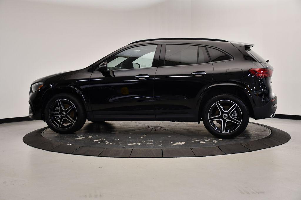 new 2025 Mercedes-Benz GLA 250 car, priced at $51,655
