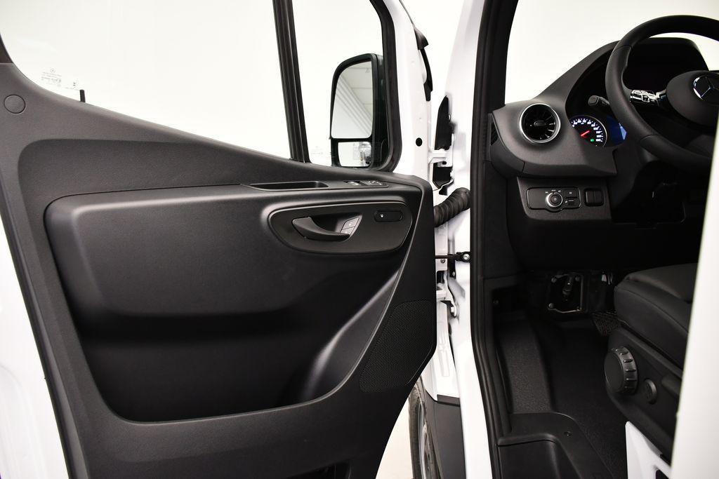 new 2025 Mercedes-Benz Sprinter 2500 car, priced at $65,880