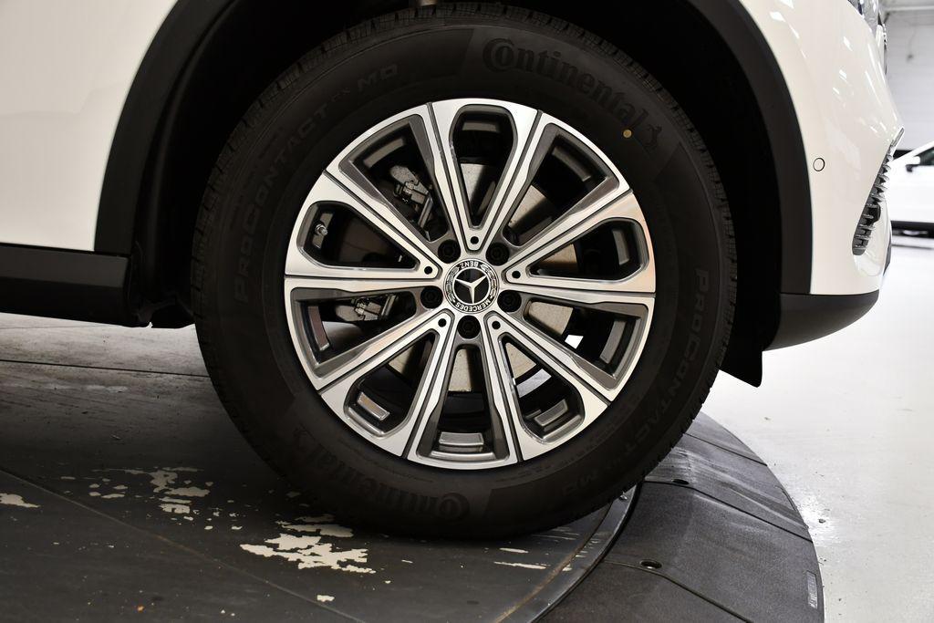 new 2026 Mercedes-Benz GLC 300 car, priced at $54,520