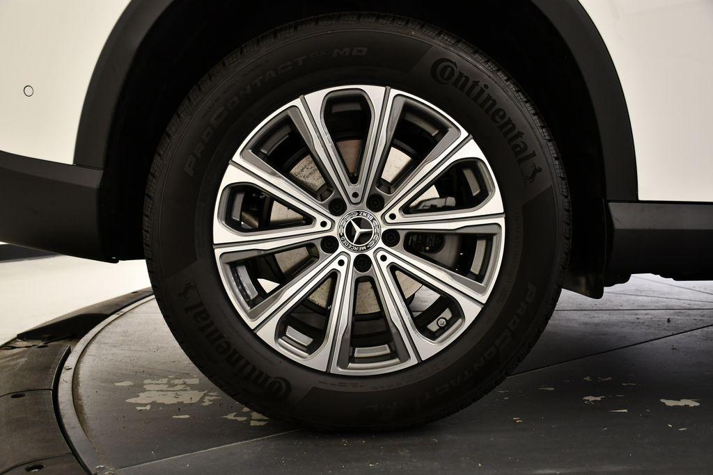 new 2026 Mercedes-Benz GLC 300 car, priced at $54,520