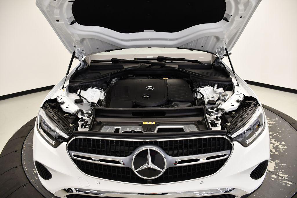 new 2025 Mercedes-Benz GLC 300 car, priced at $56,035