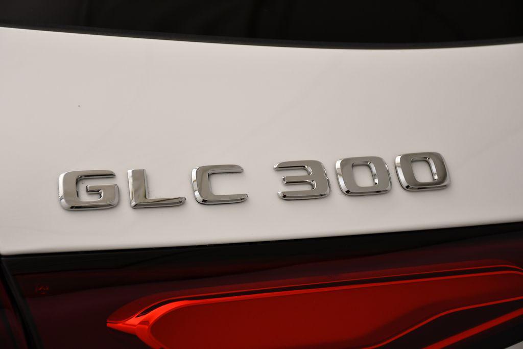 new 2025 Mercedes-Benz GLC 300 car, priced at $56,035