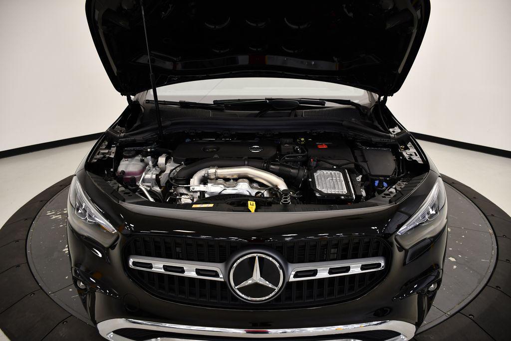 new 2025 Mercedes-Benz GLA 250 car, priced at $48,495