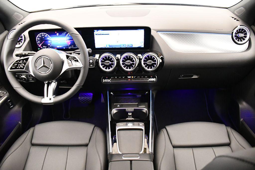 new 2025 Mercedes-Benz GLA 250 car, priced at $48,495