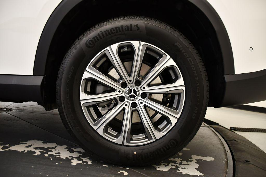 new 2026 Mercedes-Benz GLC 300 car, priced at $54,335