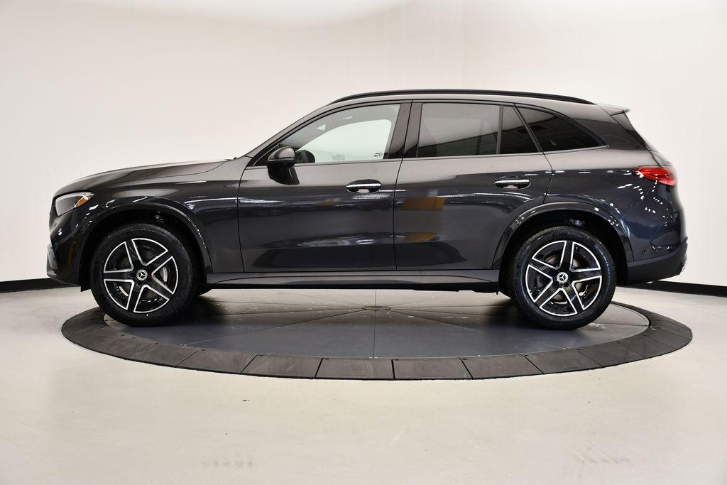 new 2025 Mercedes-Benz GLC 300 car, priced at $59,560