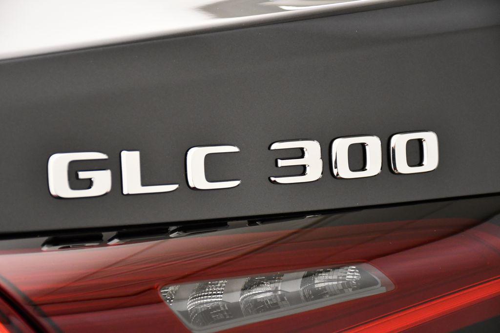 new 2025 Mercedes-Benz GLC 300 car, priced at $66,035