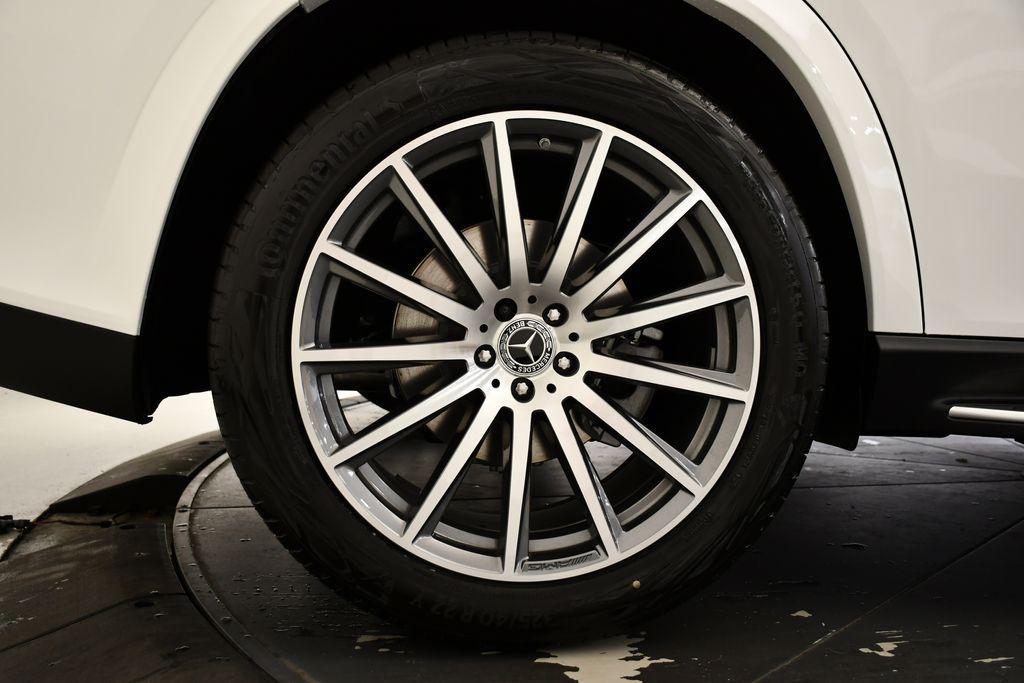 new 2026 Mercedes-Benz GLS 580 car, priced at $120,235