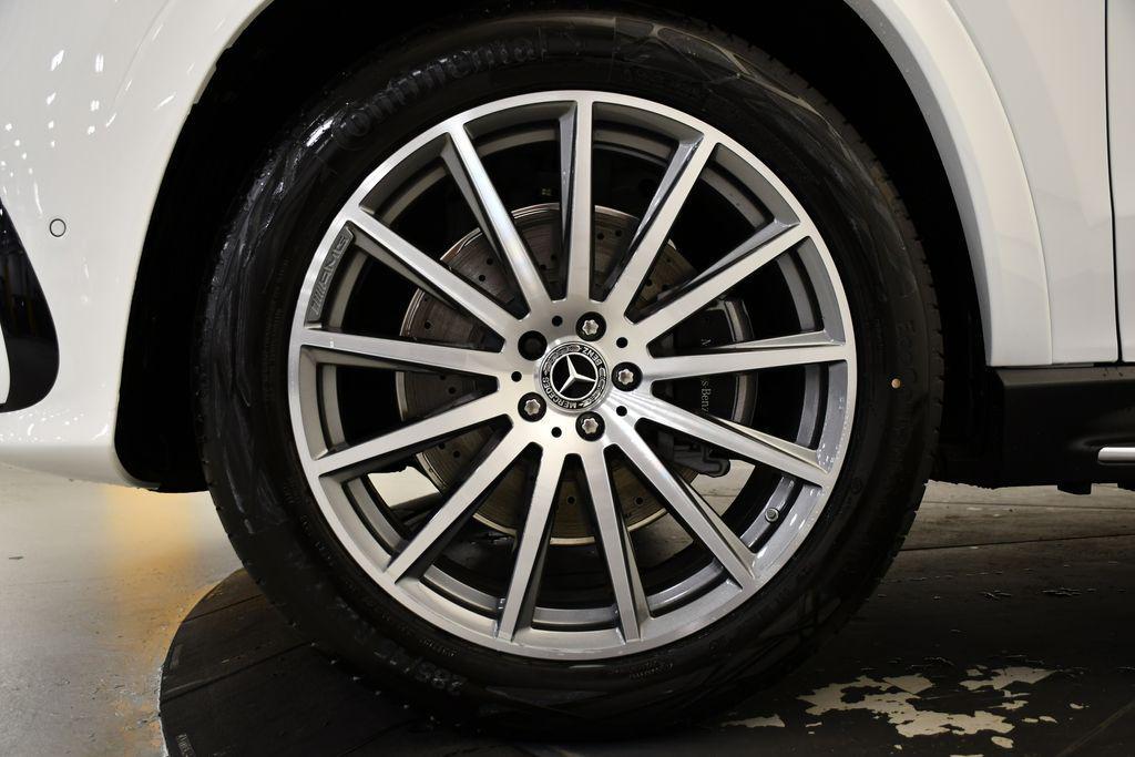 new 2026 Mercedes-Benz GLS 580 car, priced at $120,235