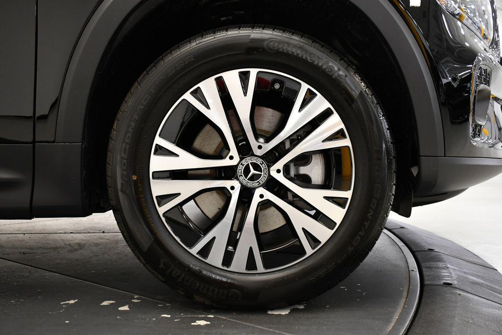 new 2026 Mercedes-Benz GLB 250 car, priced at $54,305