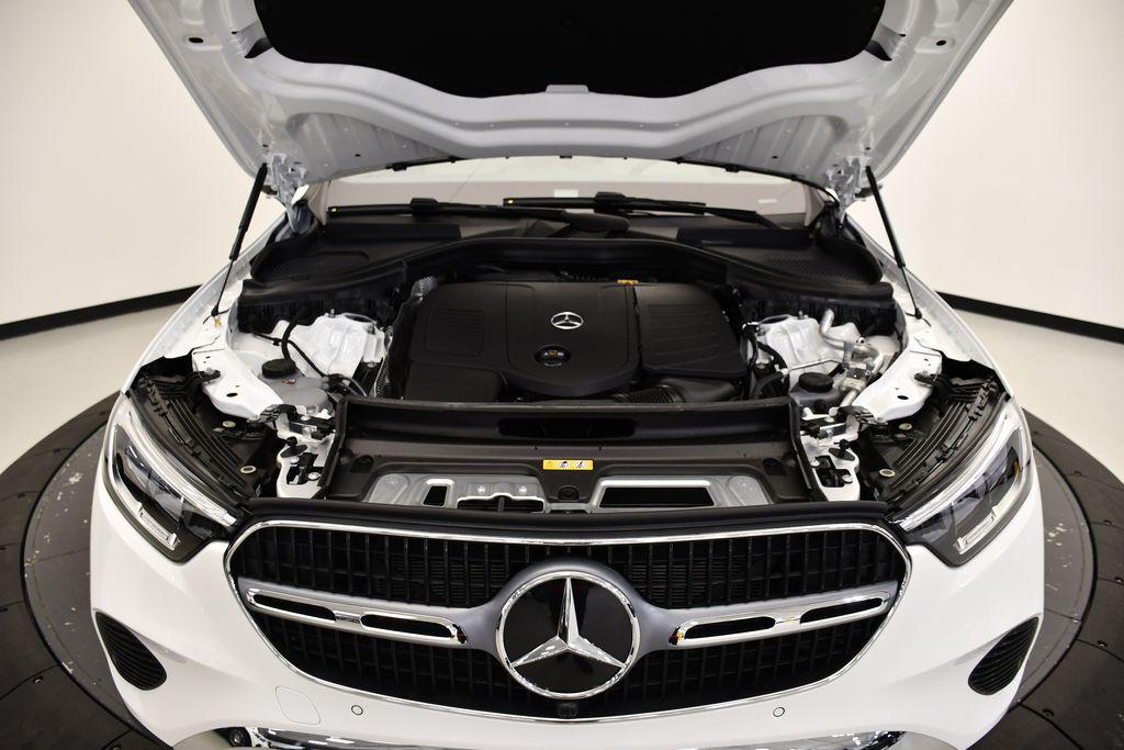 new 2025 Mercedes-Benz GLC 300 car, priced at $53,035