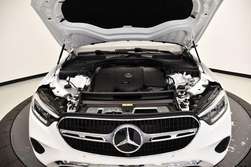 new 2025 Mercedes-Benz GLC 300 car, priced at $53,035