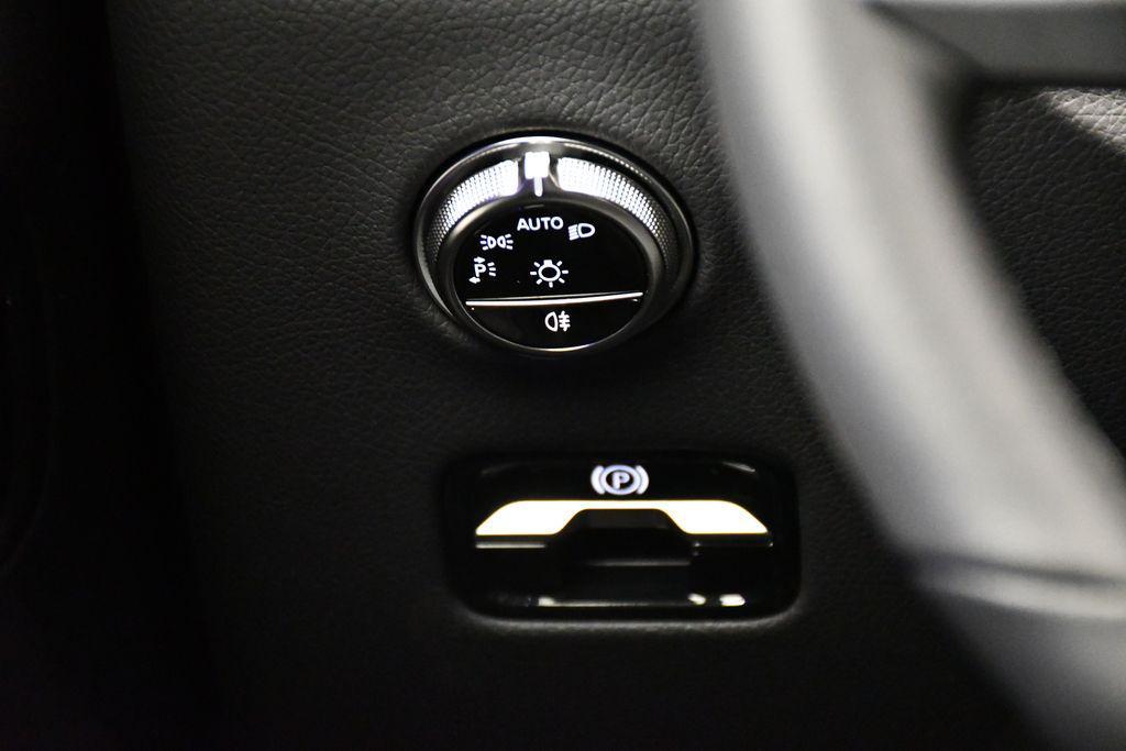 new 2025 Mercedes-Benz GLC 300 car, priced at $53,035