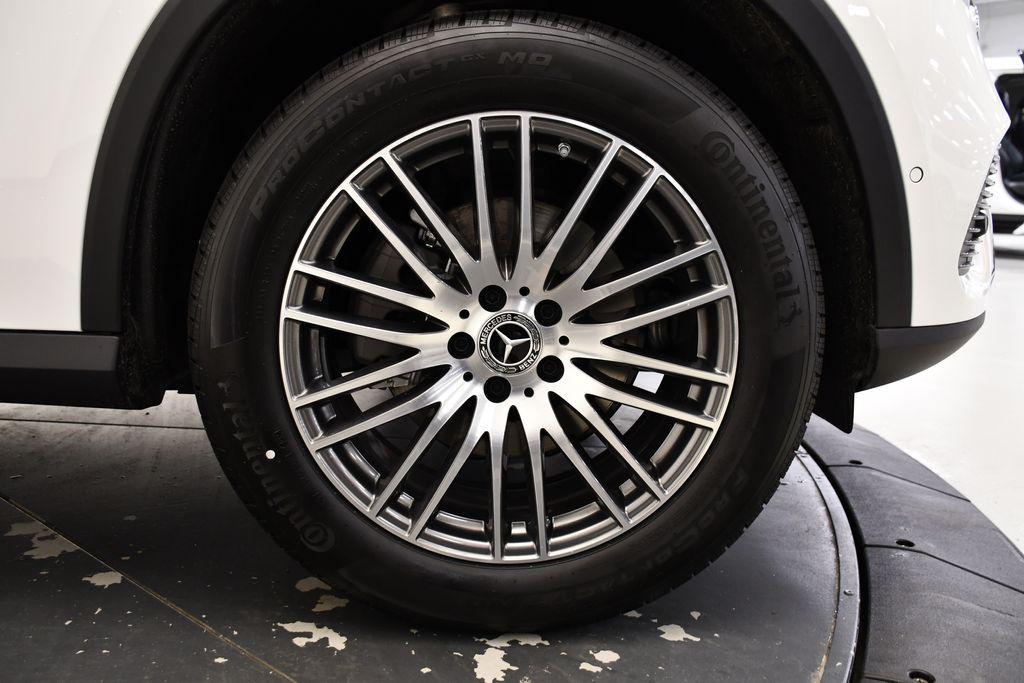 new 2025 Mercedes-Benz GLC 300 car, priced at $53,035
