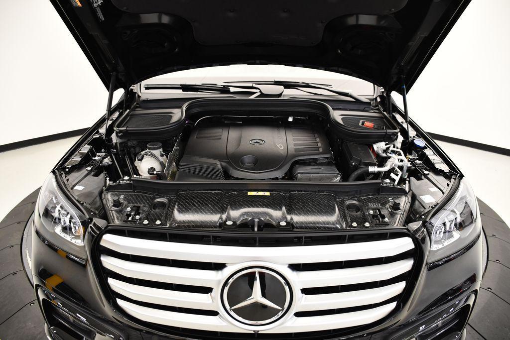 new 2025 Mercedes-Benz GLS 450 car, priced at $96,185