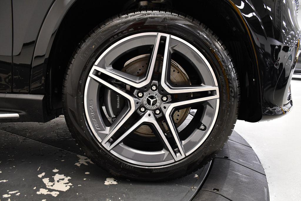 new 2025 Mercedes-Benz GLS 450 car, priced at $96,185