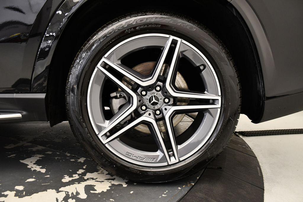 new 2025 Mercedes-Benz GLS 450 car, priced at $96,185