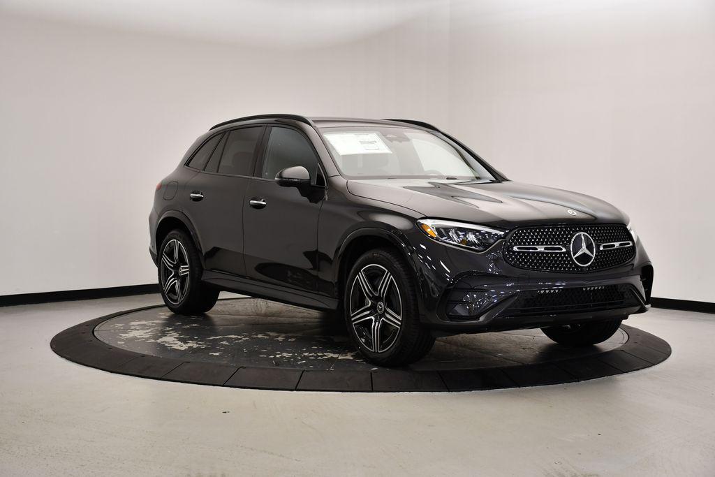 new 2025 Mercedes-Benz GLC 300 car, priced at $60,320