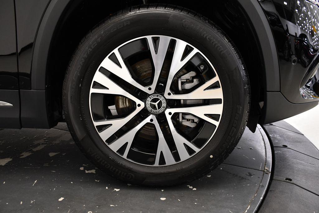 new 2025 Mercedes-Benz GLA 250 car, priced at $48,495