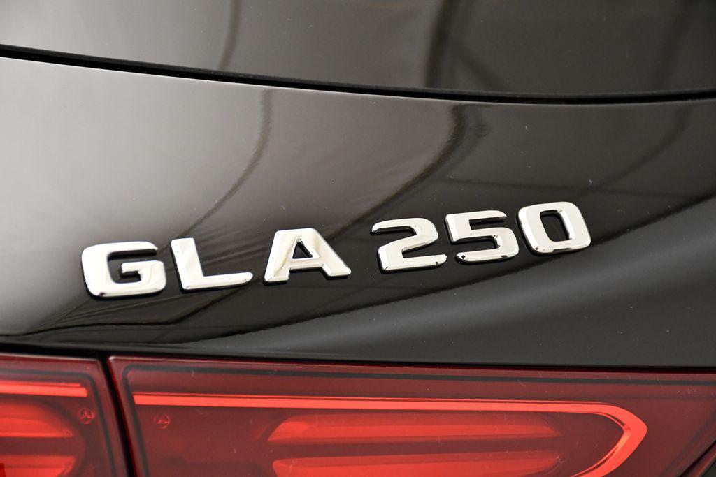 new 2025 Mercedes-Benz GLA 250 car, priced at $48,495