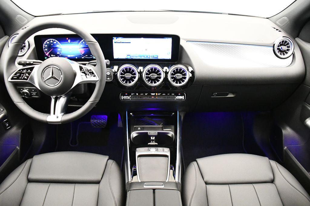 new 2025 Mercedes-Benz GLA 250 car, priced at $48,495