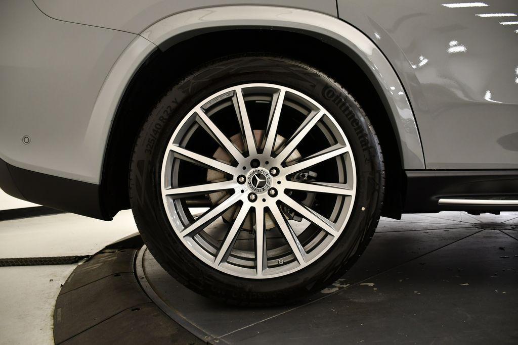 new 2026 Mercedes-Benz GLS 580 car, priced at $126,150