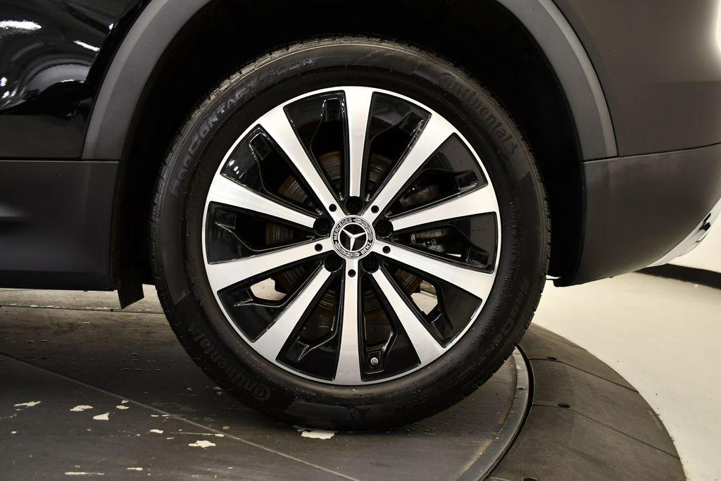 used 2022 Mercedes-Benz GLB 250 car, priced at $31,093