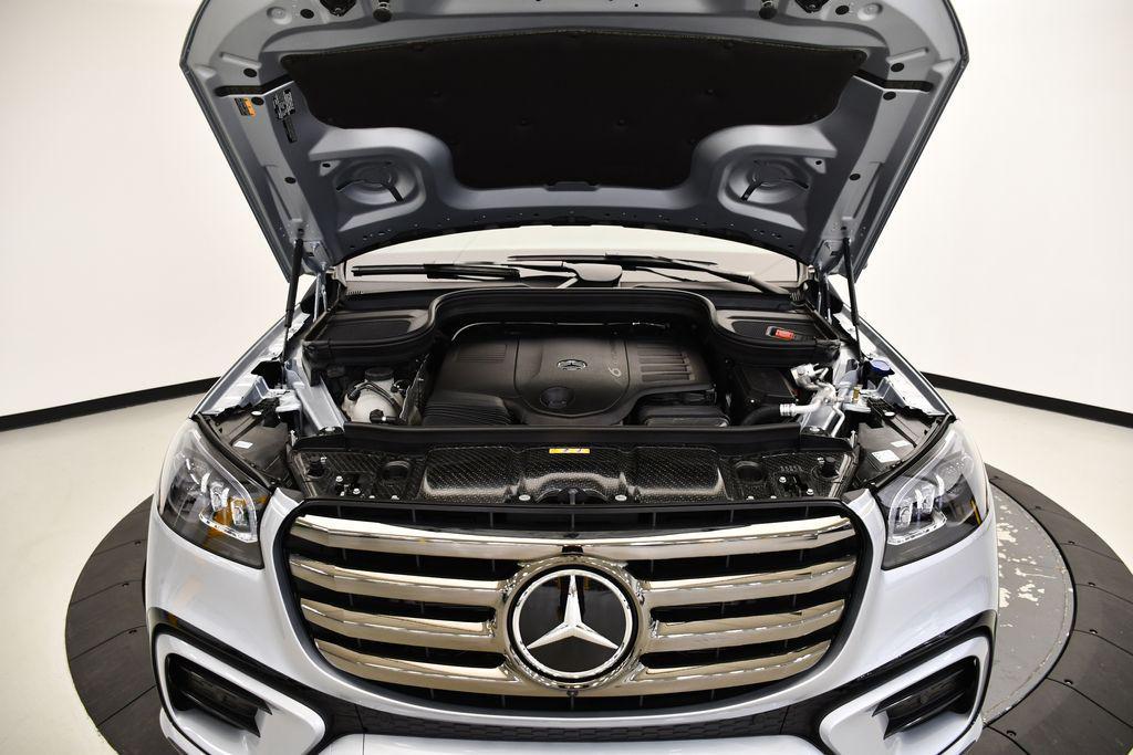 new 2025 Mercedes-Benz GLS 450 car, priced at $97,215