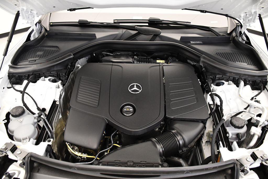 new 2025 Mercedes-Benz GLC 300 car, priced at $53,035