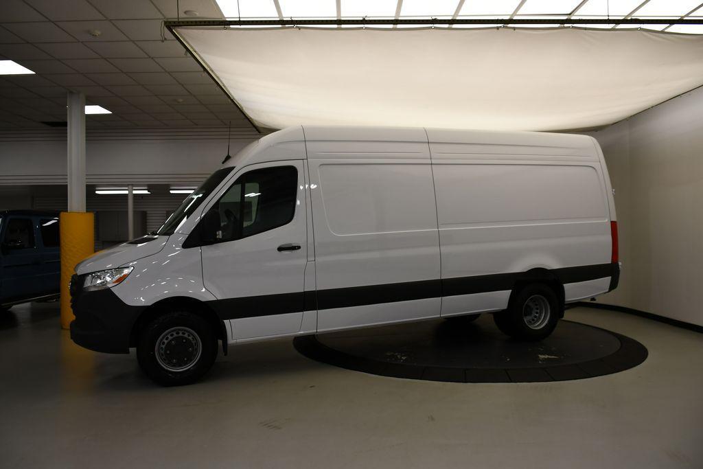 new 2025 Mercedes-Benz Sprinter 3500 car, priced at $72,102