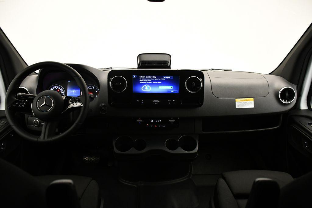 new 2025 Mercedes-Benz Sprinter 3500 car, priced at $72,102