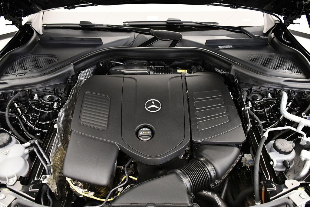 new 2025 Mercedes-Benz GLC 300 car, priced at $53,415