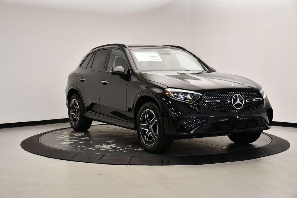 new 2025 Mercedes-Benz GLC 300 car, priced at $60,910