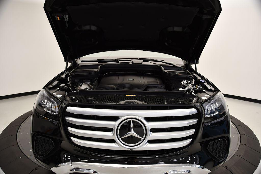 new 2025 Mercedes-Benz GLS 450 car, priced at $91,750