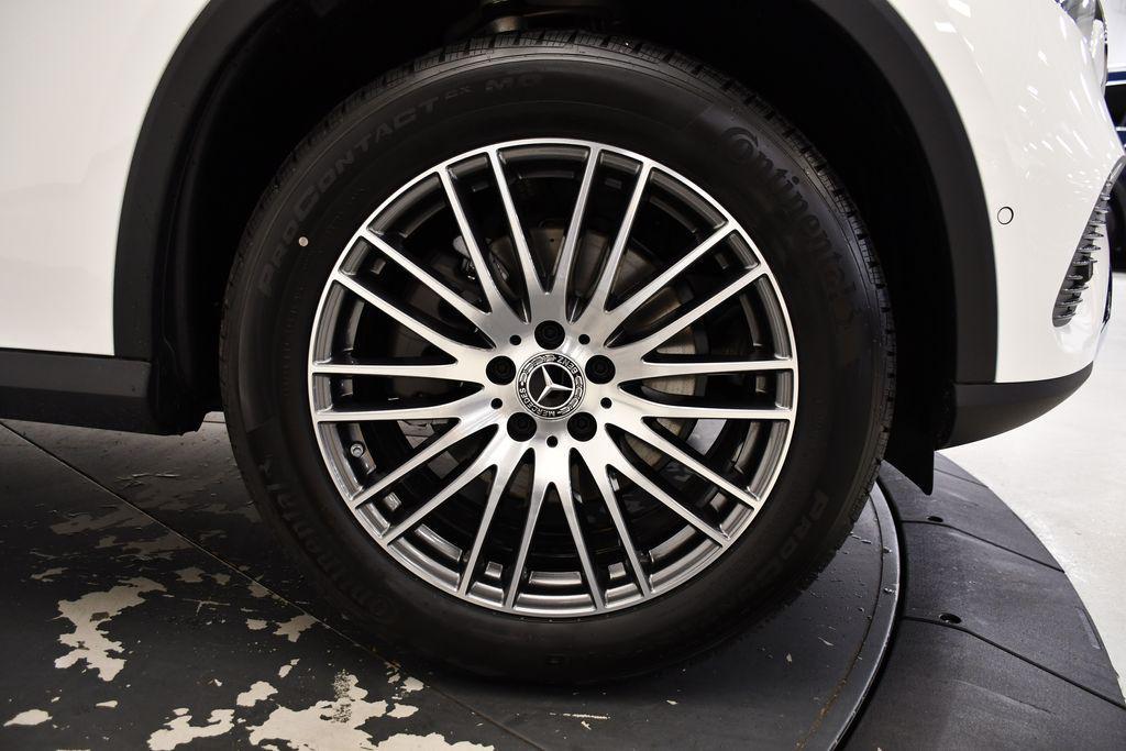 new 2025 Mercedes-Benz GLC 300 car, priced at $53,035