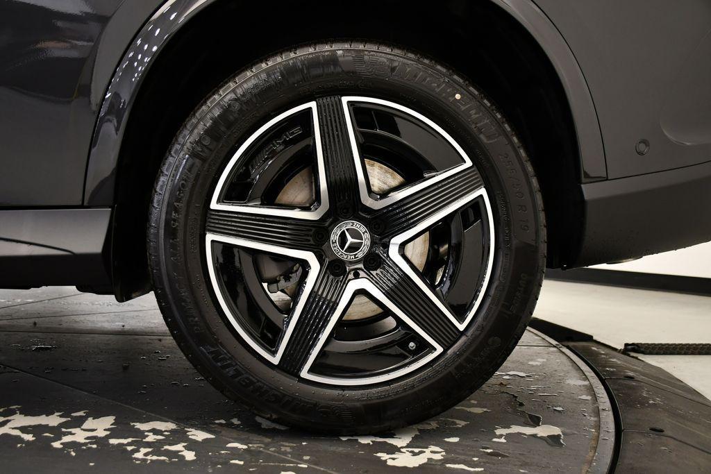 new 2026 Mercedes-Benz GLC 300 car, priced at $61,335