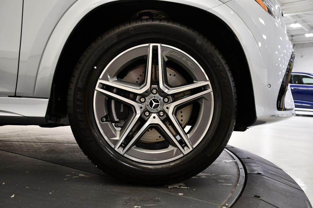 new 2026 Mercedes-Benz GLE 450 car, priced at $81,010