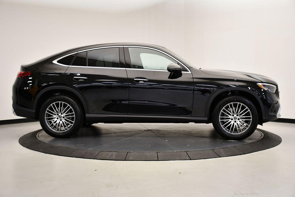 new 2026 Mercedes-Benz GLC 300 car, priced at $61,285