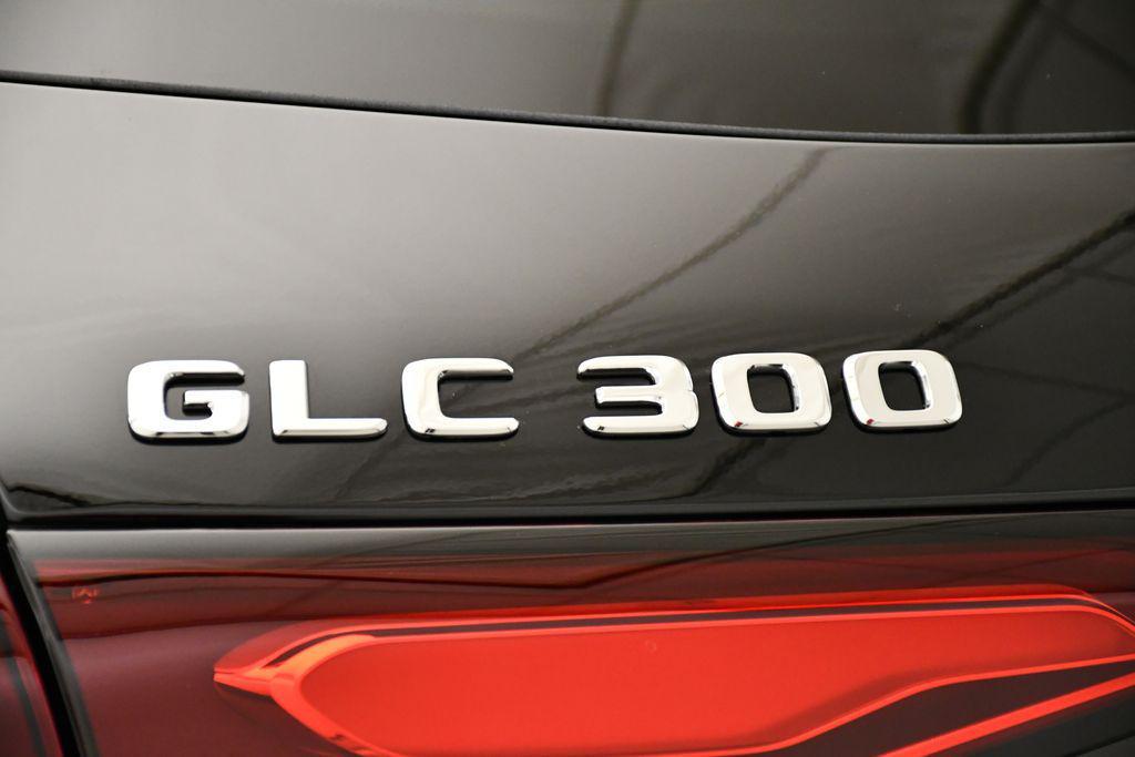 new 2025 Mercedes-Benz GLC 300 car, priced at $58,810