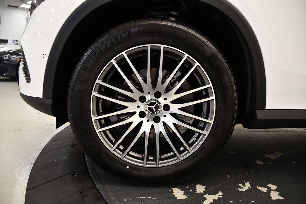 new 2025 Mercedes-Benz GLC 300 car, priced at $53,035